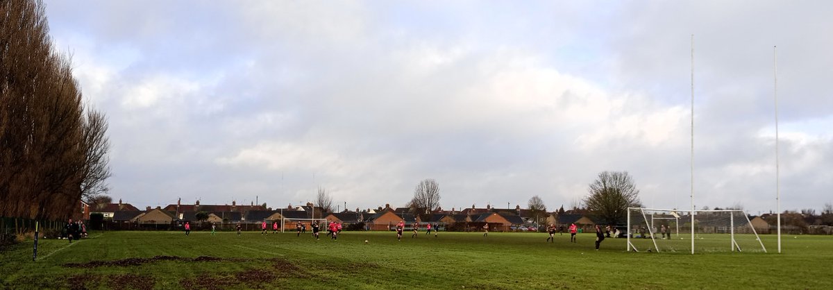 smilerhopper's tweet photo. #groundhopping #confirmationhopping #cityofhull at warrior park former @MaristRUFC ground now @MytonWarriors for Hull OG fc @lifeforakid v @WWideboys mid season charity friendly KO 12
Great cause 2nd half only with JP multi use rugby league union football clubhouse stands lights https://t.co/wIv5TEB993