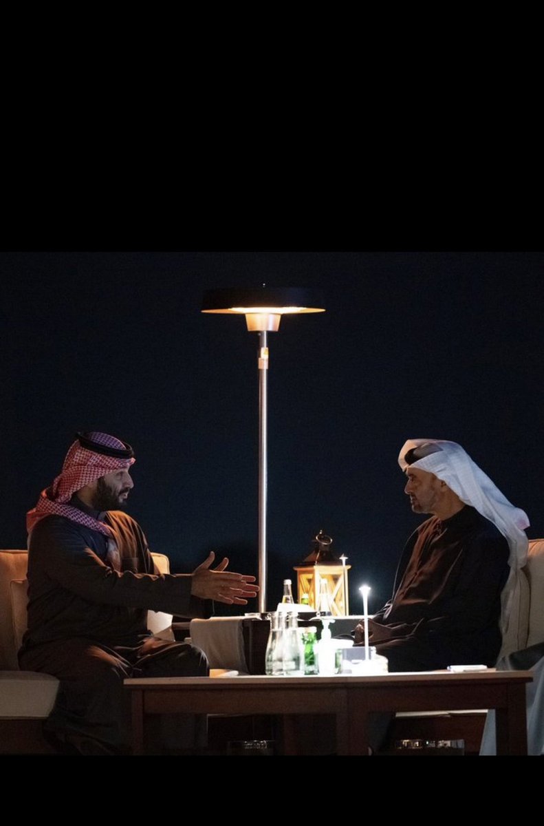 saleh_msma's tweet photo. تبقى السعوديه وتبقى الإمارات 
        ذخر لبعضها في نهار الشدايد

.
واليا ركزو في ساحة العزّ رايات 
        تلقى لنا مجداً على الغير كايد 
.
حنا هلا العوجا ولابه مروات 
     وانتم هلا النوماس ي عيال زايد 
.
#محمد_بن_سلمان  #محمد_بن_زايد 
#السعودية  #الامارات https://t.co/6kPSKjwmM7