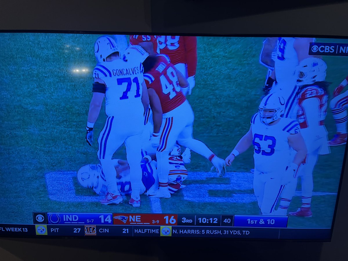 Great to see <a href="/JAHSfootball/">John Adams Football</a> alum <a href="/dannypinter75/">Danny Pinter</a> start at center today for the <a href="/Colts/">Indianapolis Colts</a>!