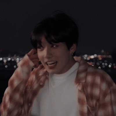 jin94i's tweet image. #drabble #taekookau

Where Jungkook rejected his best friend, who in anger told everyone that Jeon is gay. He wasn’t ready for everybody to know, but at least his other friend whose name was Taehyung, was always there for the younger boy.