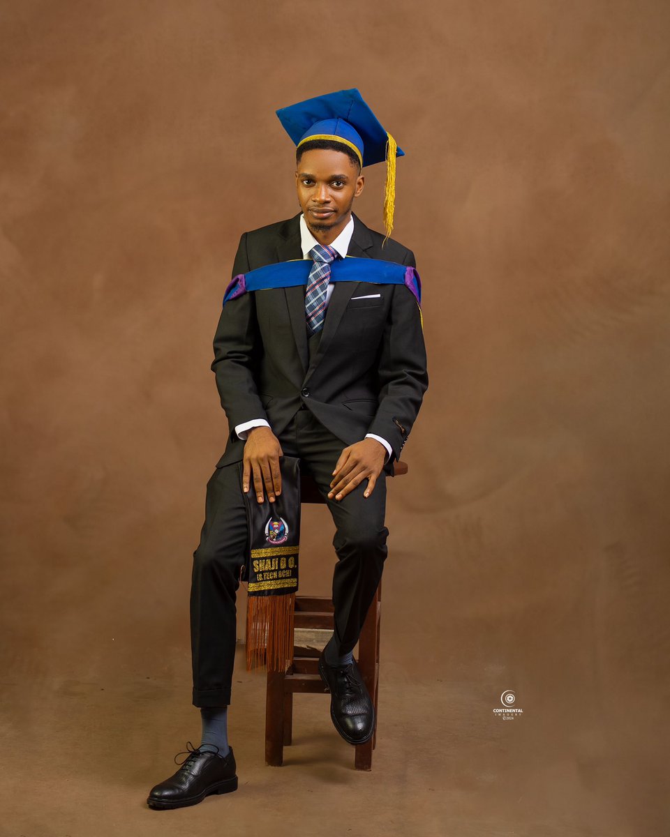 ShajiDaniel15's tweet photo. As Erik Ten Hag once said, 'Eras come to an end.' As I step into December, I'm proud to have graduated as a Bachelor of Technology in Biochemistry from the Federal University of Technology, Akure (FUTA).
#BiochemistryGrad #BachelorsDegree #FUTAconvocation https://t.co/F3SFgXKxmX