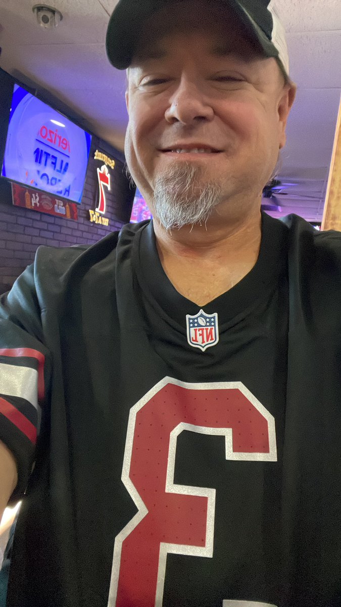 SeaRed58's tweet photo. @cardsfanjoanna @AZCardinals Let’s go Red Birds!!! https://t.co/IYuSgZh12a