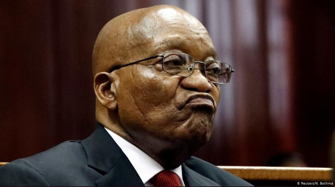 Naychapoi99's tweet photo. @Mngxitama2 Sabo crus crus Papa Penny ke MP mxm le nyatsa de voters shem https://t.co/xPgV4vhyKA