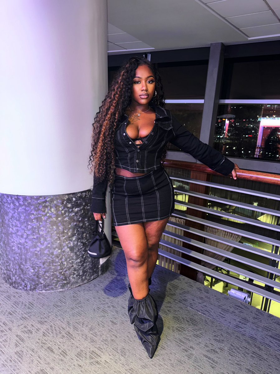 sabrinap___'s tweet image. last lap🐢 #Rodwave