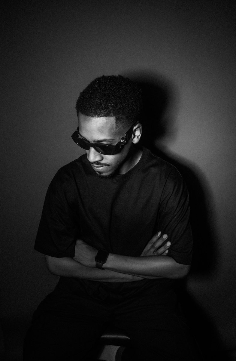 Mak96Music's tweet photo. If they there when u winning, make sure they losing wit u
📸 @FayadFulani 
#saudirapkingpin https://t.co/XSsOSt7UpK