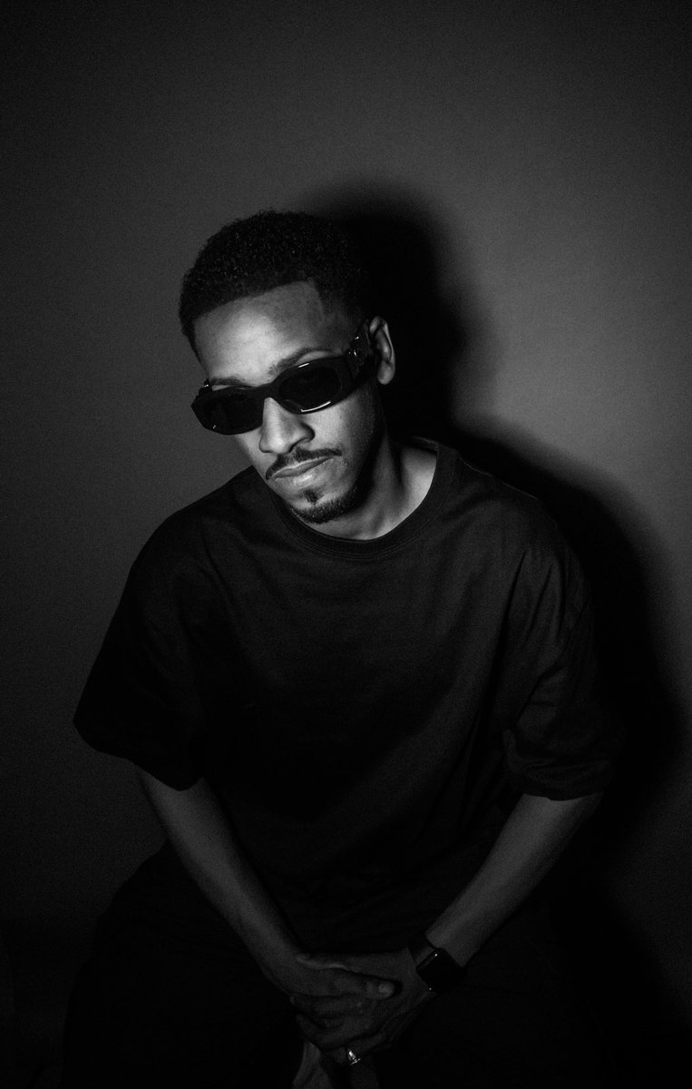 Mak96Music's tweet photo. If they there when u winning, make sure they losing wit u
📸 @FayadFulani 
#saudirapkingpin https://t.co/XSsOSt7UpK