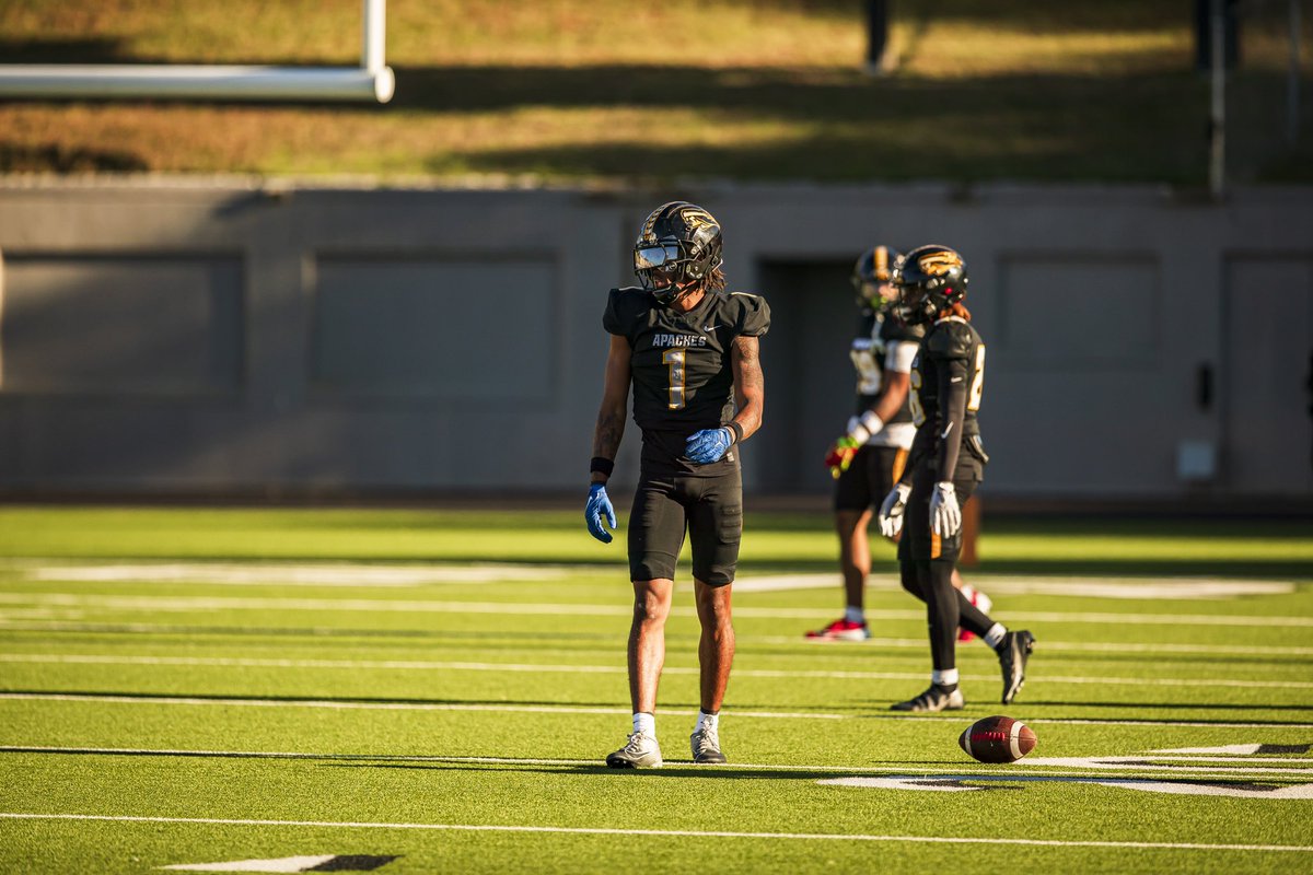 Jayden Lawton (@jayden_lawton) on Twitter photo Full Season Tape 6โ3 190 DB 25 tkls, 6 pbus, 1 int, 2 sacks, 2 FF , 1 Fg blk, avg 2 targets a game all year <a href="/CoachJacobsonTJ/">Coach Tanner Jacobson</a> <a href="/DavidJohnsonQB/">David Johnnson</a> <a href="/BradyDavis10/">Brady Davis</a> <a href="/CoachTLouis/">Terrence Louis</a>
hudl.com/athlete/218618โฆ Full Season Tape 6โ3 190 DB 25 tkls, 6 pbus, 1 int, 2 sacks, 2 FF , 1 Fg blk, avg 2 targets a game all year <a href="/CoachJacobsonTJ/">Coach Tanner Jacobson</a> <a href="/DavidJohnsonQB/">David Johnnson</a> <a href="/BradyDavis10/">Brady Davis</a> <a href="/CoachTLouis/">Terrence Louis</a>
hudl.com/athlete/218618โฆ