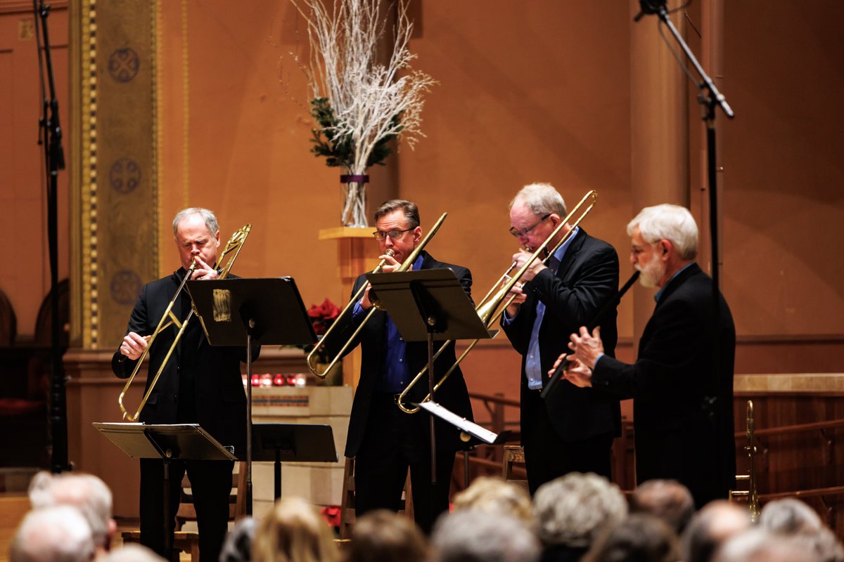 bostoncamerata's tweet photo. @CRBClassical @AnneAzema Celebrate the beginning of the December holidays with The Boston Camerata and @CRBClassical this evening at 7pm. Our 2023 production of 𝑮𝒍𝒐𝒓𝒊𝒂! 𝑨𝒏 𝑰𝒕𝒂𝒍𝒊𝒂𝒏 𝑪𝒉𝒓𝒊𝒔𝒕𝒎𝒂𝒔 will be on-air &amp; you’ll hear the music behind these action shots! https://t.co/CmVZaSck2M