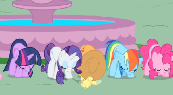dummbeez's tweet image. I like when ponies do this