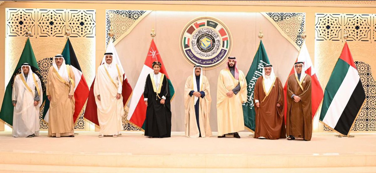 نتقدم بخالص التهاني إلى حضرة صاحب السمو أمير البلاد الشيخ مشعل الأحمد الصباح، بمناسبة نجاح أعمال #القمة_الخليجية_45 التي أكدت على مواجهة التحديات المستقبلية في ظل الظروف الإقليمية، والتكامل الاقتصادي بين دول الخليج وتحقيق طموحات شعوب الخليج نحو المزيد من التقدم والاستقرار.