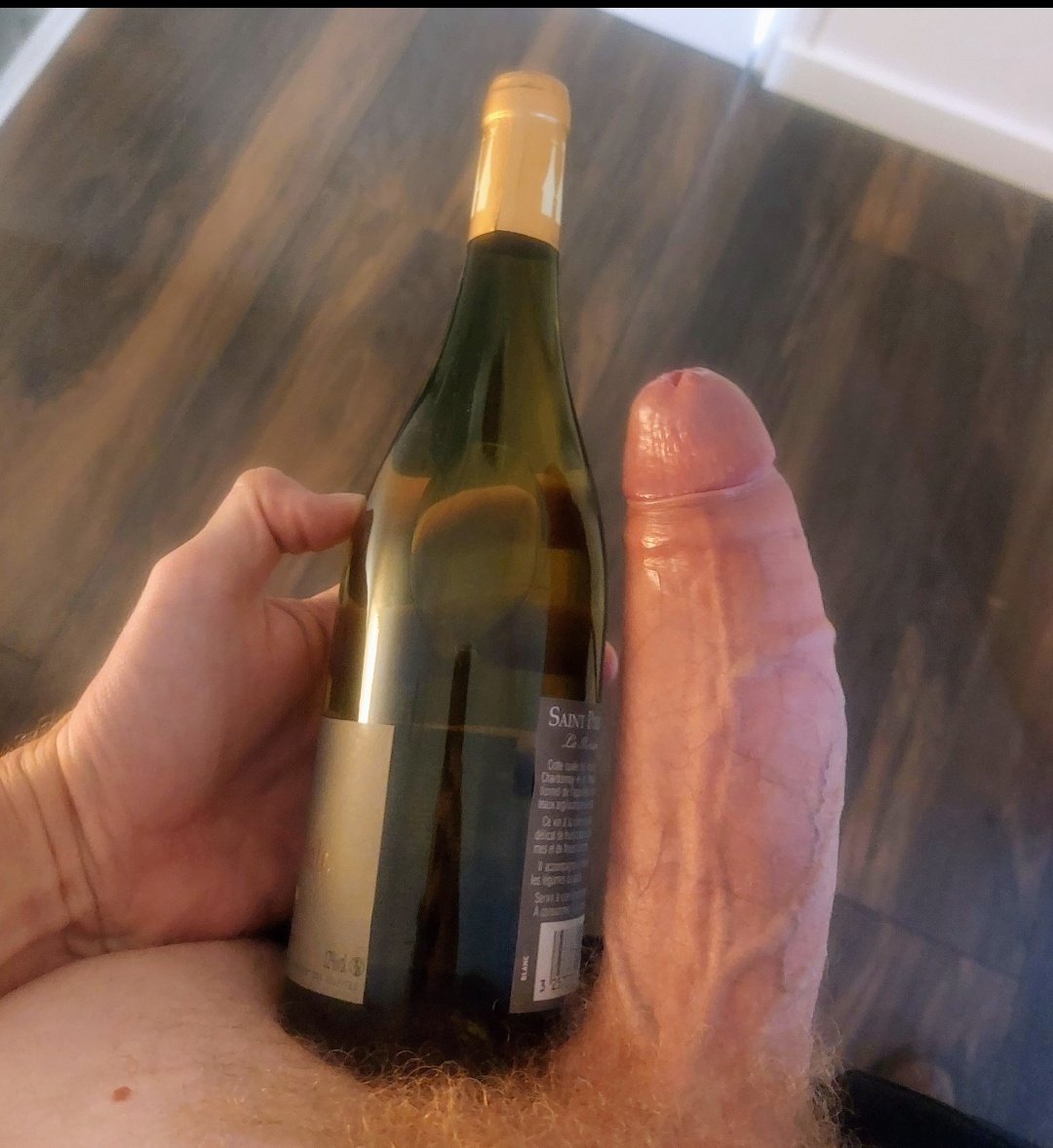 White XXL 🐃 tweet media