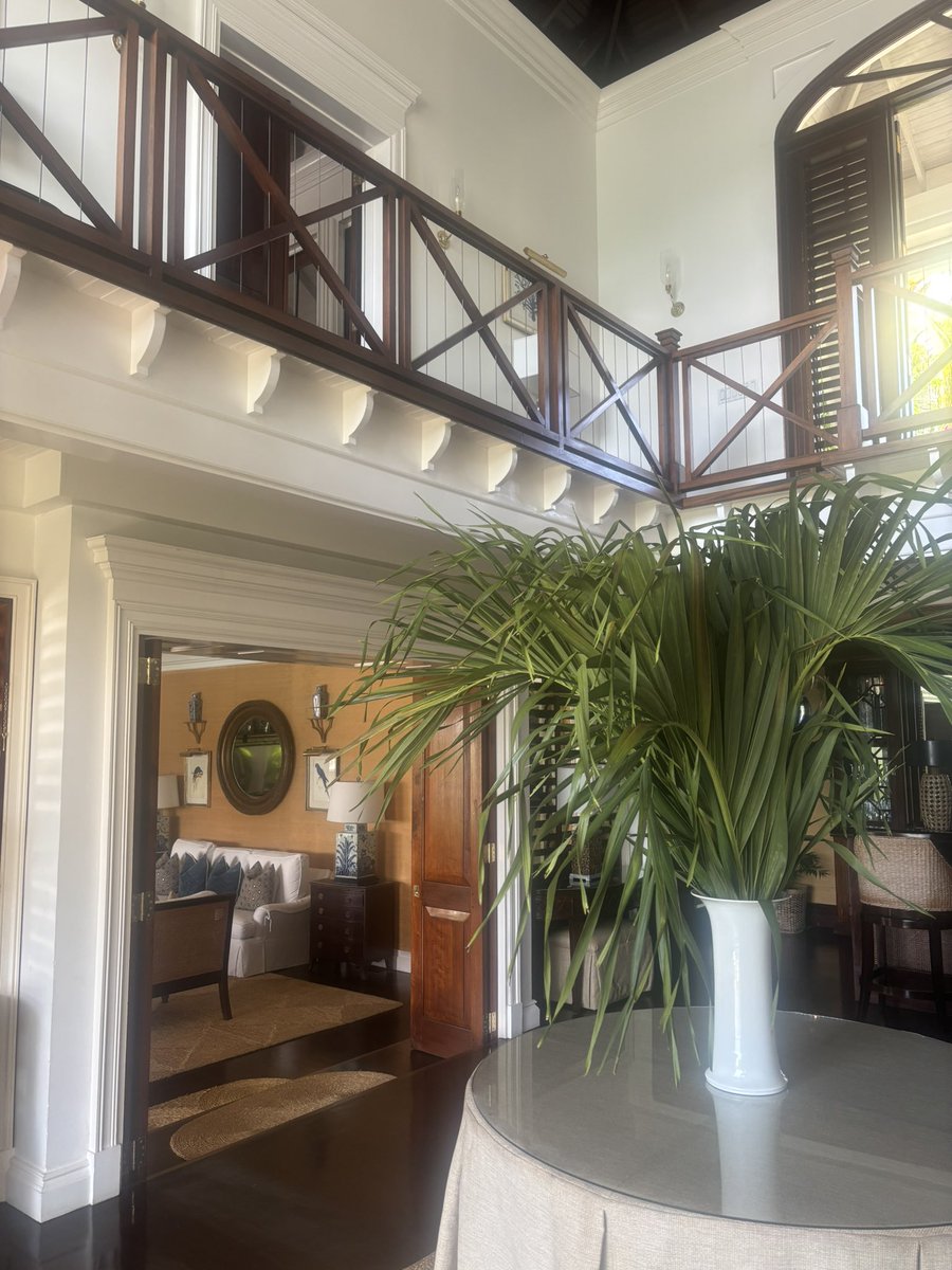 Veronica Events Inc. tweet media