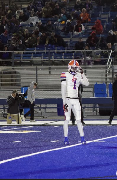 cjohnson7k's tweet photo. Full Season Stats 
13 GP
71 TOT (49 Solo)
10 PBU’s
2 TFL
2 INT
⬇️⬇️

https://t.co/JUiarJcPwT https://t.co/YMdnPjuUZP
