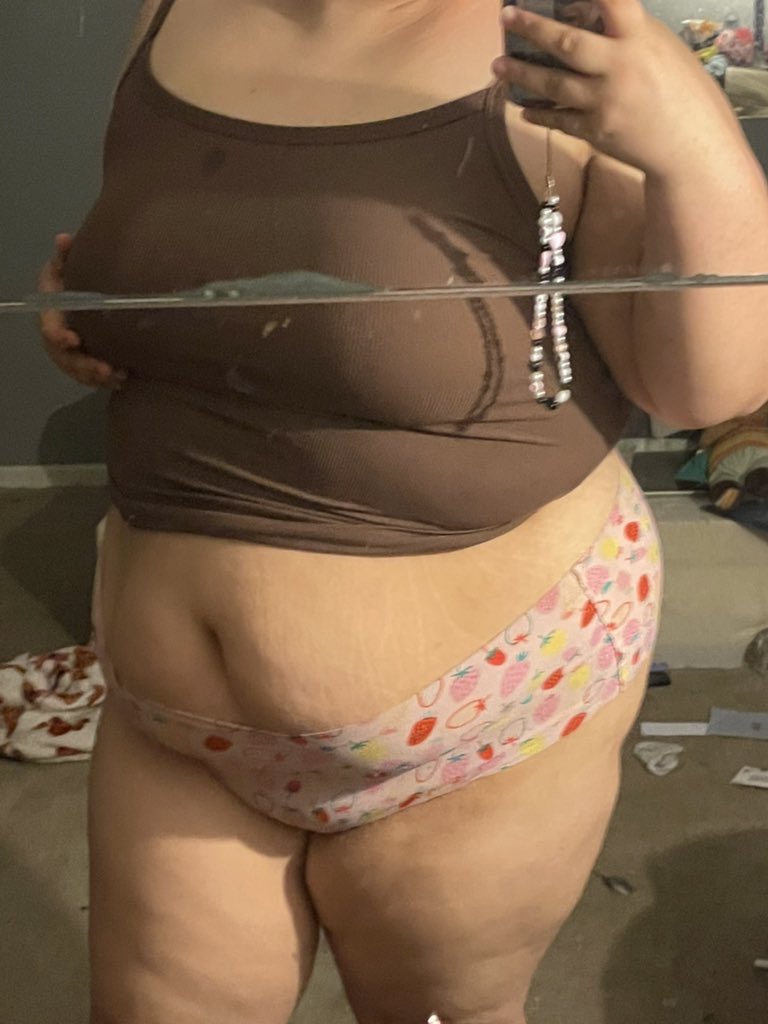 nowwhoshere's tweet photo. Face then body 
#selling_content #spoilme #onlyfans_girl #onlyfansfree #hornÿ #nsfwtwtًً #fatgirl #feedism #feeder https://t.co/JK5kSkgThJ