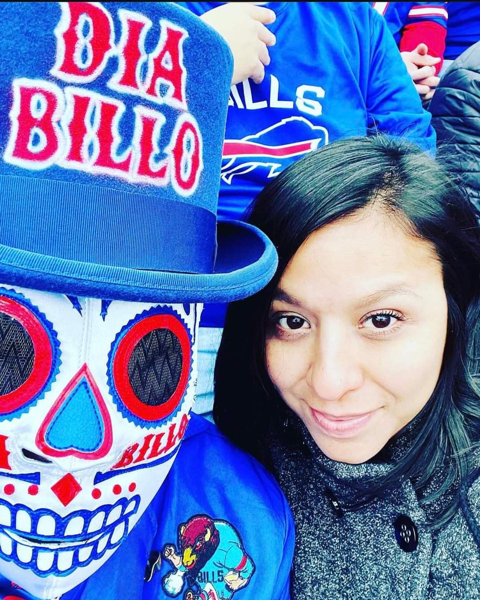 TexasBillsMafia's tweet photo. @NateGearySports Dia Billo and his wife were hit by an F250 truck while out for a walk. She died and he is in the hospital. Fans will try to start a chant at the stadium today. We billieve in the power of #BillsMafia https://t.co/NVnRhDDUl8
