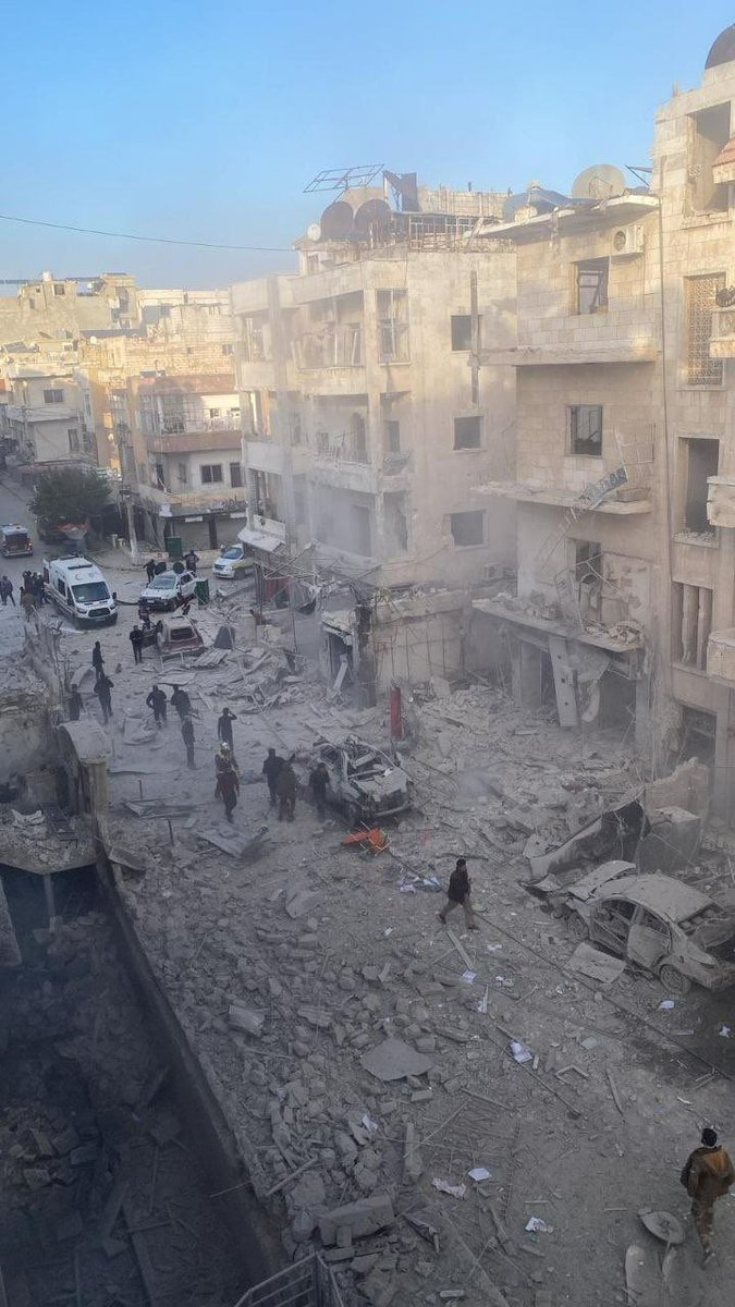 Rus savaş uçakları İdlib’i vurdu.