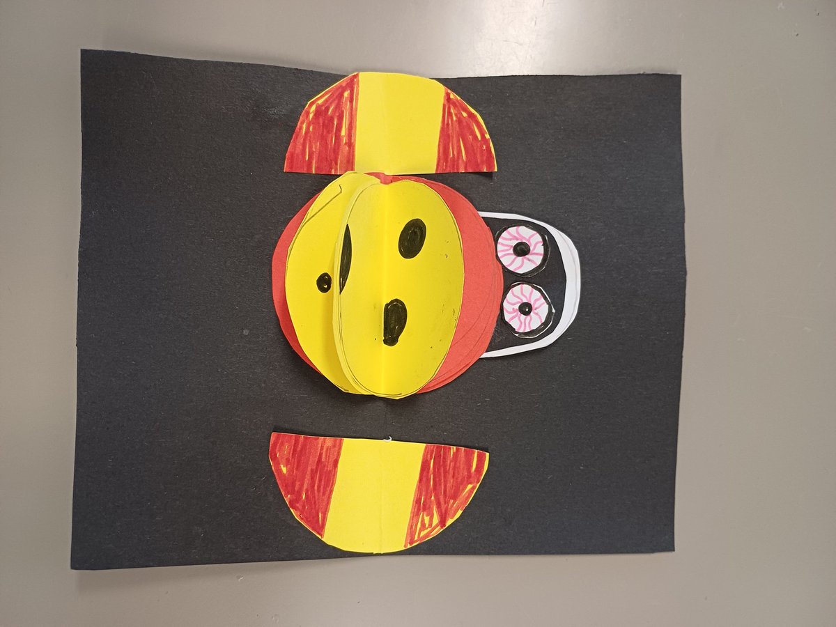 OACarlton_MFL's tweet photo. We made these 'international ladybugs' in our MFL Manos Creativas Club earlier this week!!! More to come tomorrow, please join us!!! 😉
#mflcarlton #carltonmfl #mflmanoscreativas #languagesarefun https://t.co/Db94iBVv0V
