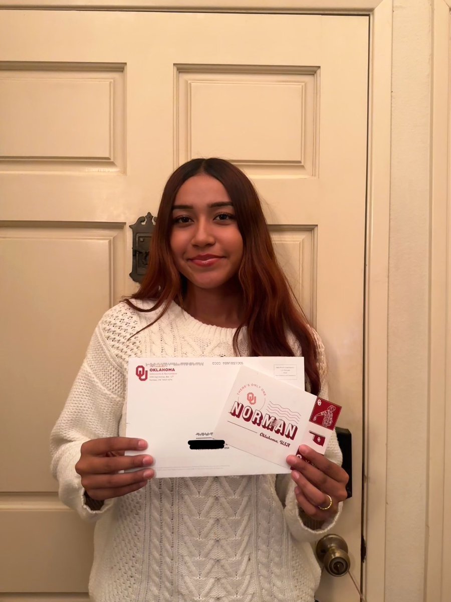 Viviana Ramirez 2026 RHP (@viviana_ram2026) on Twitter photo Came home to some mail! 📬📩 Thank you <a href="/OU_Softball/">Oklahoma Softball</a> for some more info about your college! <a href="/GassoPatty/">Patty Gasso</a> <a href="/jtgasso/">JT Gasso</a> <a href="/batbustersfern/">BatbustersStithFernandez</a> @sbrretweets @ihartfastpitch @coastrecruits @directrecruits @fgs_softball @softballdown @collegesblove @softballrecruit @get2collegAth <a href="/FPSoftballVIBES/">Fastpitch Softball VIBES 🥎</a> Came home to some mail! 📬📩 Thank you <a href="/OU_Softball/">Oklahoma Softball</a> for some more info about your college! <a href="/GassoPatty/">Patty Gasso</a> <a href="/jtgasso/">JT Gasso</a> <a href="/batbustersfern/">BatbustersStithFernandez</a> @sbrretweets @ihartfastpitch @coastrecruits @directrecruits @fgs_softball @softballdown @collegesblove @softballrecruit @get2collegAth <a href="/FPSoftballVIBES/">Fastpitch Softball VIBES 🥎</a>