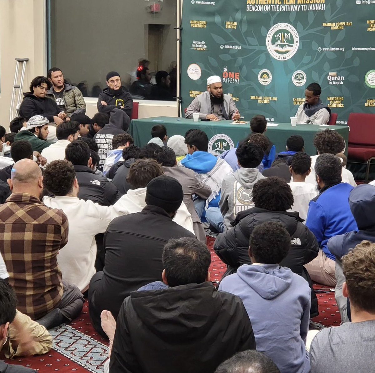 gemshaykhuthman's tweet image. ✨Day 2 Complete 🎊 at the Aim Conference✨ #ilmcom #aimconference #Tennessee