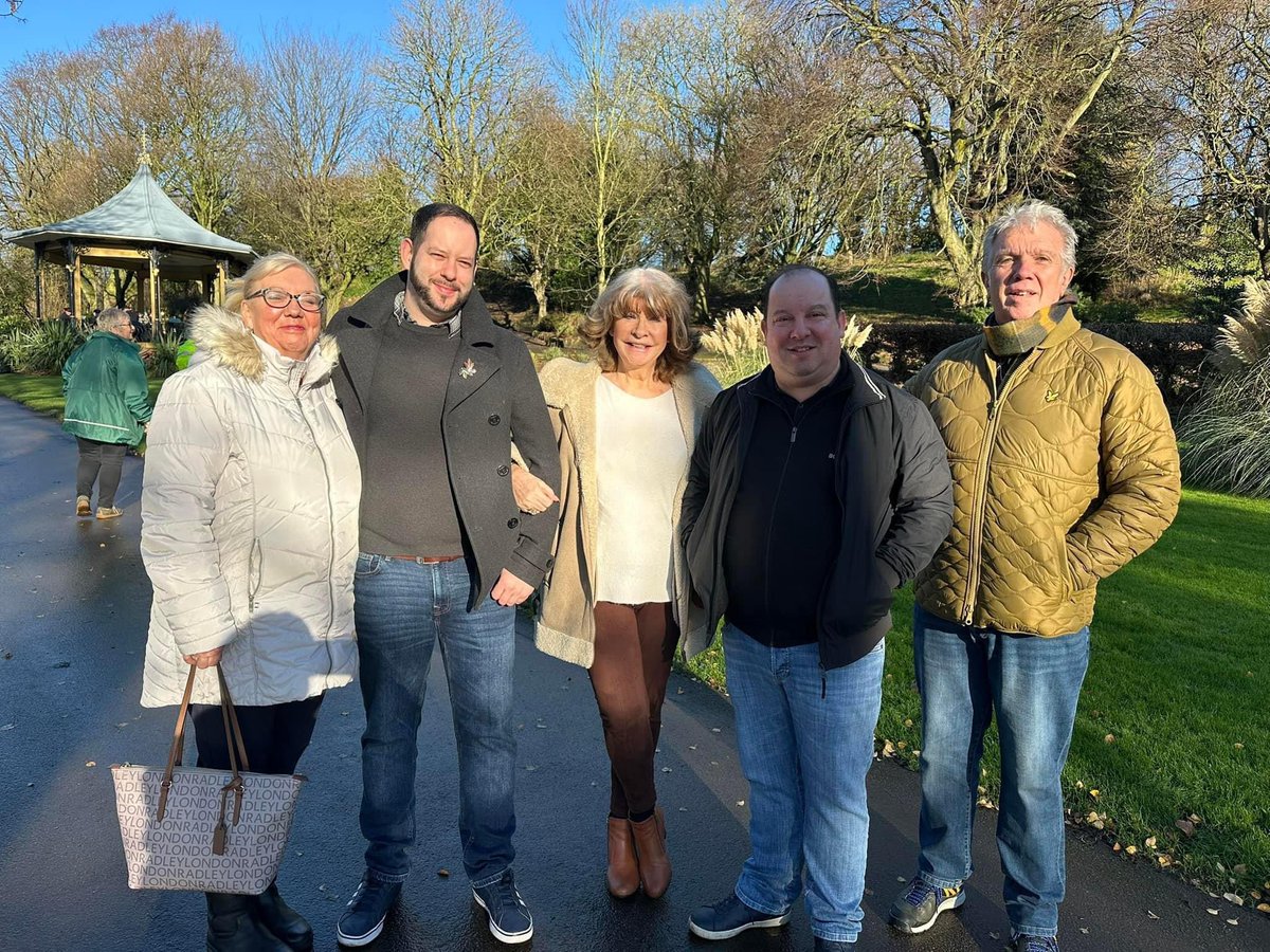 Valley Gardens Castleford tweet media