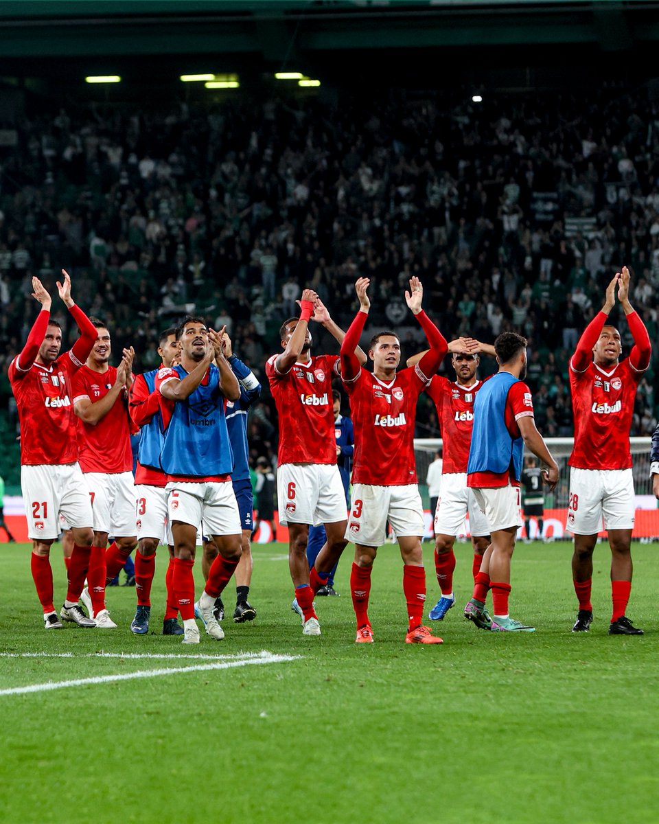 𝐒𝐚𝐧𝐭𝐚 𝐂𝐥𝐚𝐫𝐚 🔴⚪️ tweet media