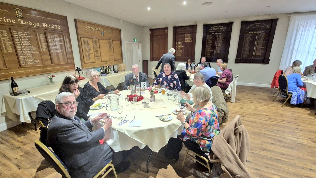 Seafarers Christmas Lunch. Thanks all for joining us! 
Brilliant carols sung by <a href="/PillOwls/">Owls of Pill</a>. Enjoyed by everyone!