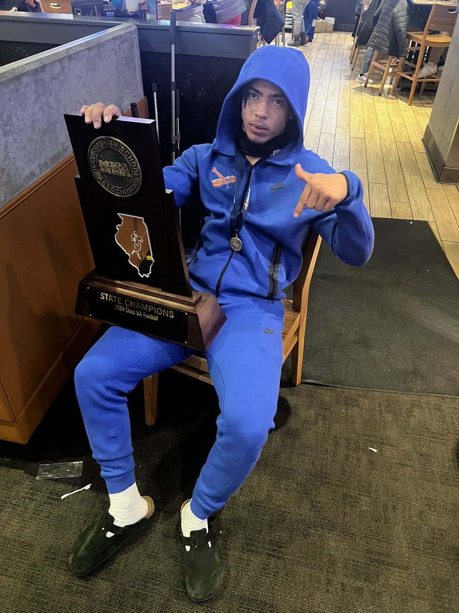QuintinK25's tweet image. Went out of top! State champ💍