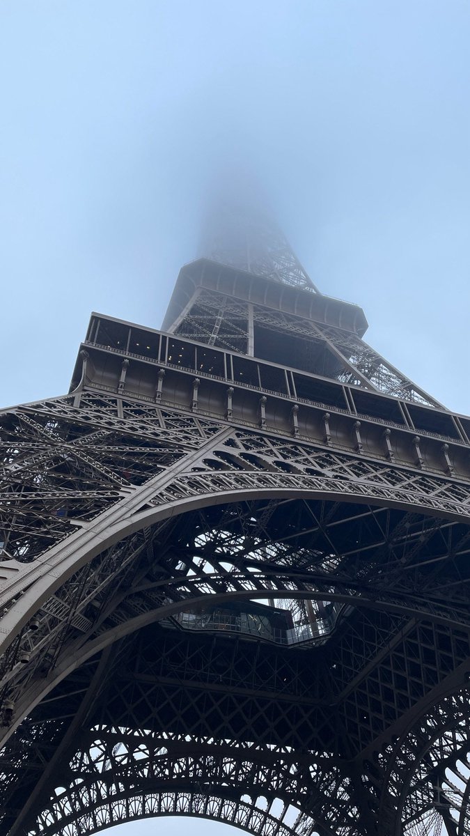 MattheRabbit's tweet photo. Did the thing #TourEiffel #EiffelTower
#Paris #France #Fraing https://t.co/AhBdNlJ4Os