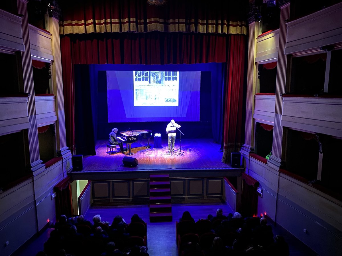 Il deserto dei tartari di Dino Buzzati letto in musica parole e illustrazioni da Pasquale Frisenda, Michele Medda, Gigio Alberti e Raimondo Dore. Ora al festival di:segni di Alghero