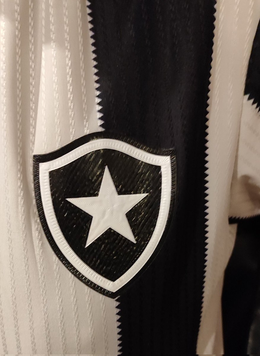 E agora <a href="/Botafogo/">Botafogo F.R.</a> vamos colocar uma estrela dourada ⭐? Onde colocar ? Cabe uma cerimônia especial! E aí torcedor, o que você acha ?