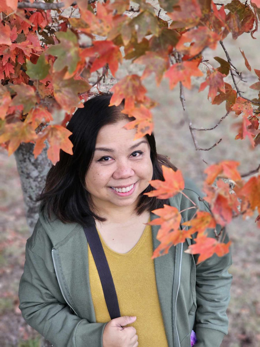 MsRufinWORK's tweet photo. The colors of Autumn... https://t.co/zBzAK2dczp