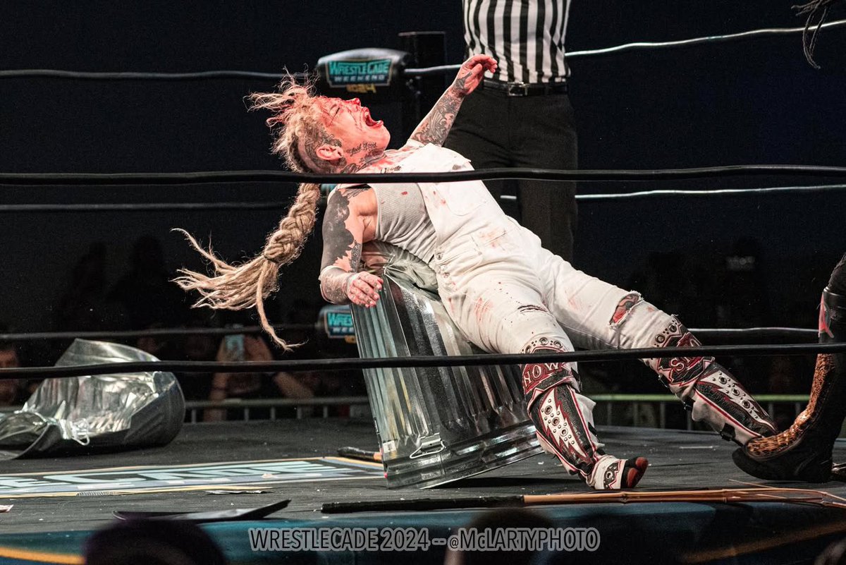 The post Thanksgiving meal nap in the recliner..
📸 @mclartyphoto @wrestlecade #wrestlecadesupershow last night vs <a href="/mashaslamovich/">Masha Slamovich マーシャ・スラモビッチ</a> thank you always North Carolina!