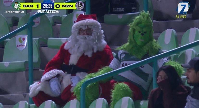 futaztecapostin's tweet photo. Llego Diciembre cabrones https://t.co/0kz8LPlgK3