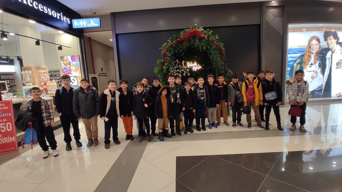 Okulumuz 5-D sınıfı öğrencileri Zeplin X gezisinde doyasıya eğlendi.
<a href="/Osmangazi_MEM/">Osmangazi İlçe Milli Eğitim Müdürlüğü</a> 
<a href="/bursailmem16/">Bursa İl Millî Eğitim Müdürlüğü</a> 
<a href="/Muhammedkartav/">Muhammed</a>