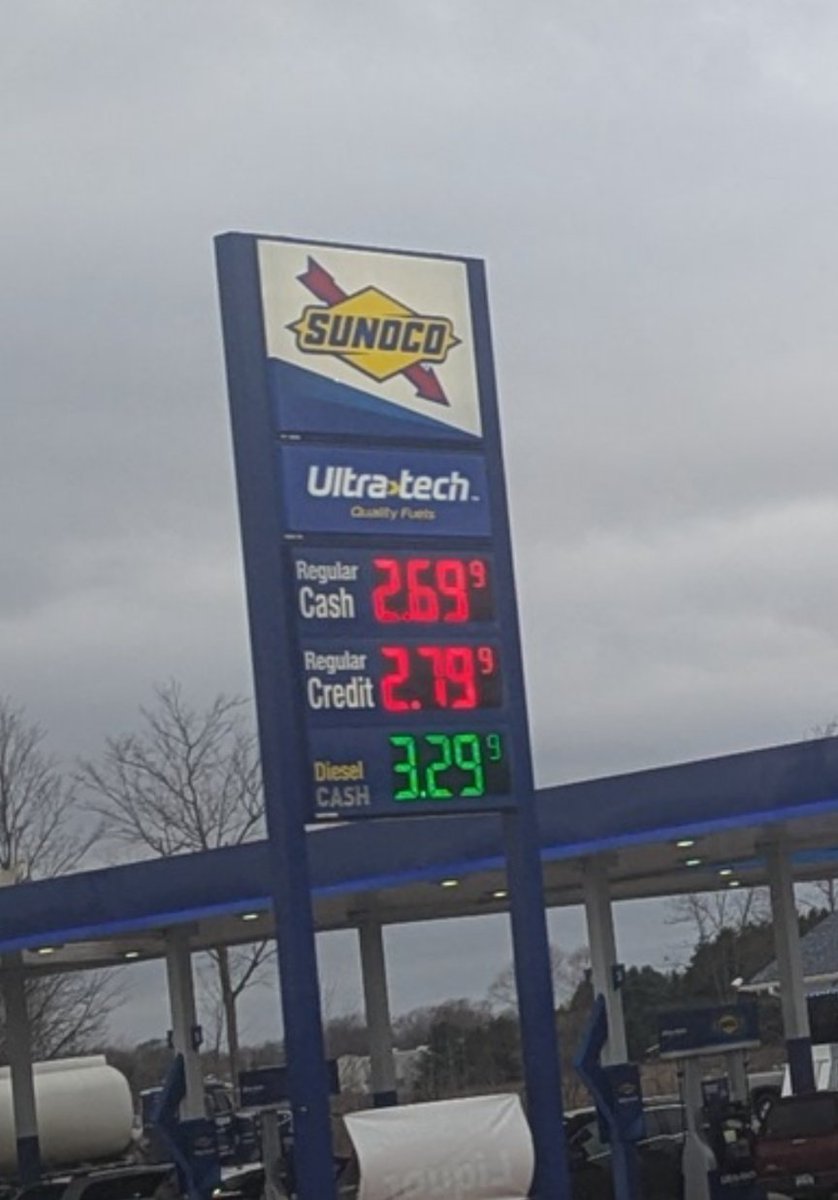 BarnabasCube's tweet photo. Pre-Trump gas prices (taken today). Will update in the future https://t.co/wJtf8xn155