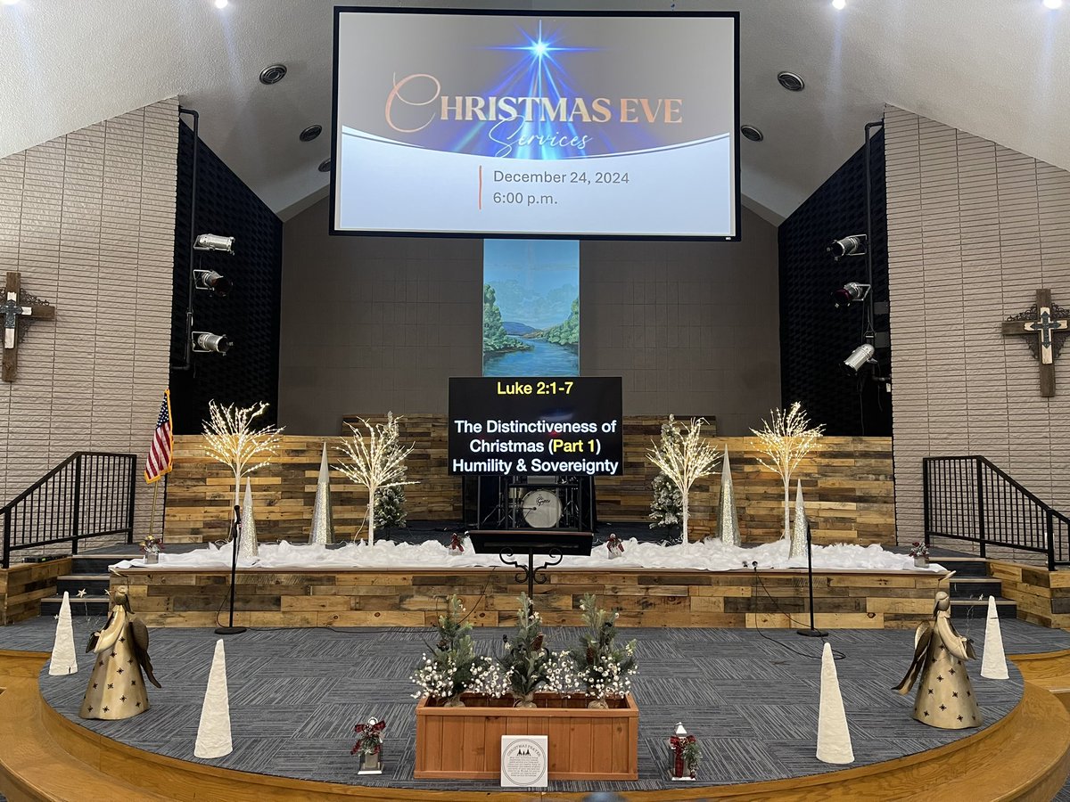 vidal_muniz's tweet photo. Today is a good day to preach about the Advent of the Christ #Sunday #sermon #preachingmode https://t.co/TWm2geE1oA