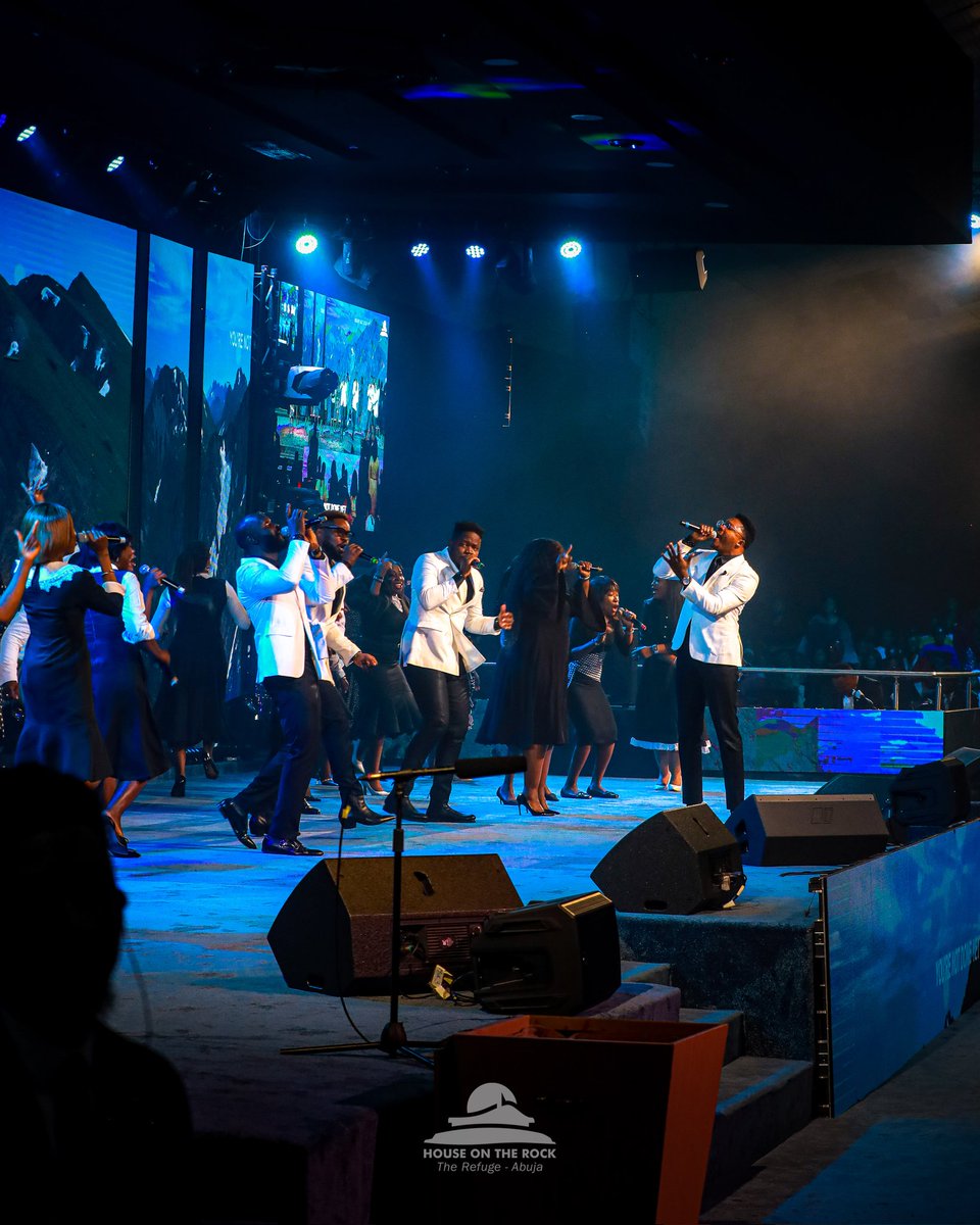 HOTRREFUGE's tweet image. TC music bring us a timely word ichnis a reminder of the God we serve whose nature is goodness.

🎶You have been so good to me,
God I can't believe how you love me,
What a friend you have been🎶

#DoubleCommunionService
#Increase2024 
#HOTRRefuge 
#HOTRService 
#AbujaChurch