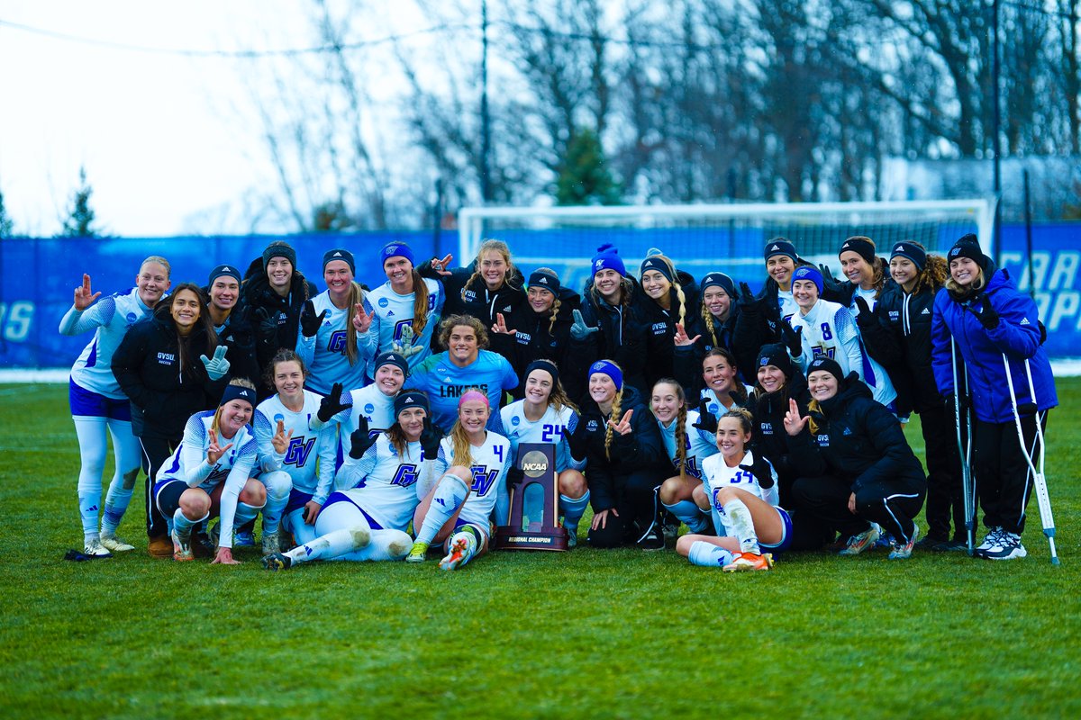 GVSUsoccer's tweet photo. Best in the Midwest for the 17th time! 🎉

#AnchorUp | #T3 https://t.co/0VS5JYYj3w