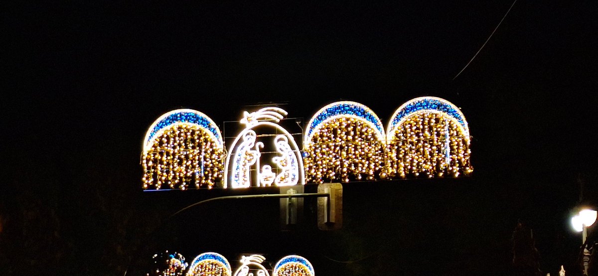 noelisaez's tweet photo. Se acerca la navidad 👍 https://t.co/CAp1yyrJ7E