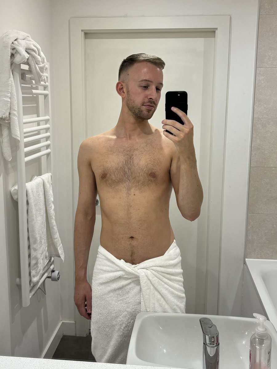 Elliott Barnicle tweet media