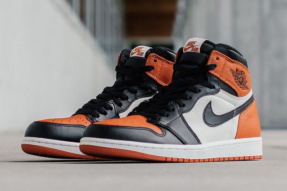 JustFreshKicks's tweet photo. Air Jordan 1 High "Shattered Backboard" Returns Next Year 🏀 https://t.co/35cpLZchez https://t.co/Rq8TFJgPfY