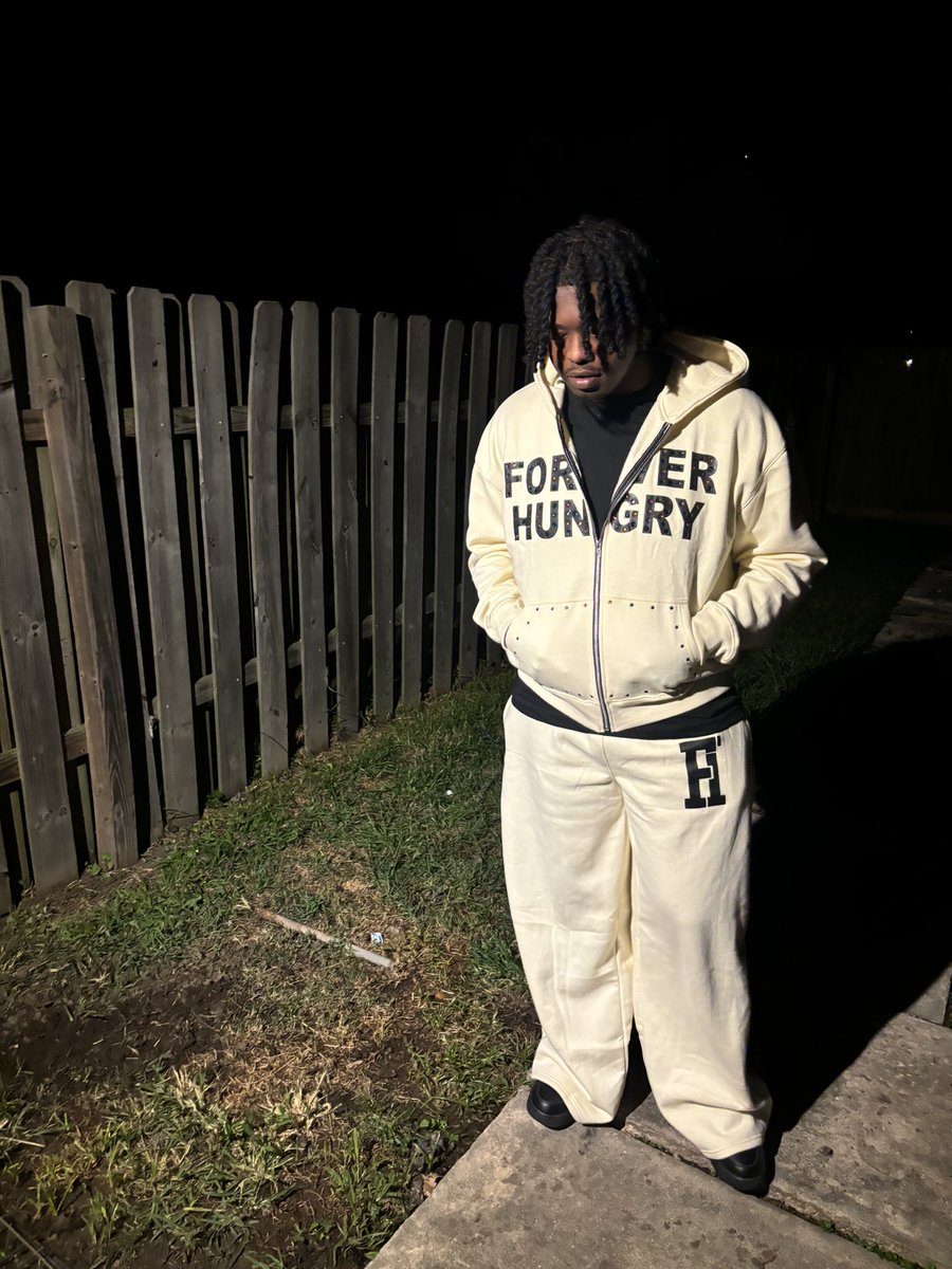 New Orleans Kris Middleton I keep chasing mo bucks #ypc
