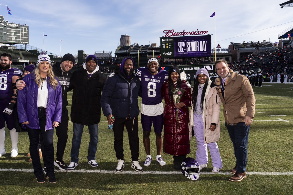 AJHenning3's tweet image. College career in the books and what a ride it was! There are so many people to thank for making my experience so memorable. Suiting up for the Maize and Blue and Purple and White has been a blessing! Can’t wait for what the next chapter has in store💜🤞🏾#Gocats #goblue