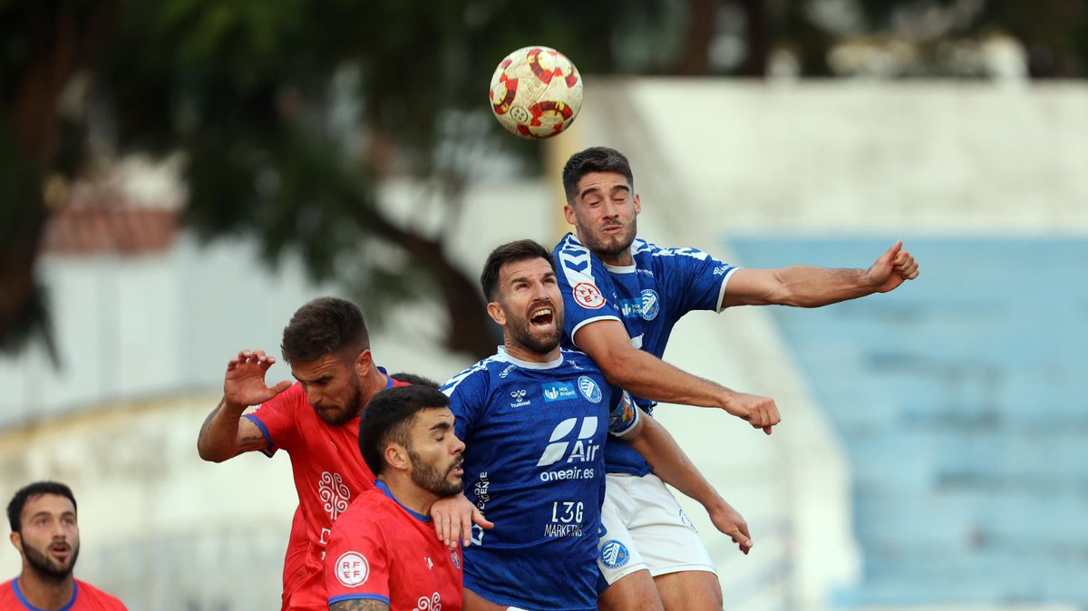 Eleven Stars (@elevenstars_es) on Twitter photo ¿Dónde naciste 👶? ¿En #Málaga o en #Marte 🪐? ¿Eres humano o un superhéroe 🦸🧜? Es <a href="/abramgf/">Abraham Gómez</a>, el auténtico killer del <a href="/XerezDFC/">XEREZ DEPORTIVO</a> y el ídolo de la afición 🔝. El delantero, que hoy anotó una diana ante la <a href="/DeportivaMinera/">Club Deportiva Minera</a>, ya suma 6⃣ goles en la #SegundaRFEF ⚽️. 📸 <a href="/diariodejerez/">Diario de Jerez</a> ¿Dónde naciste 👶? ¿En #Málaga o en #Marte 🪐? ¿Eres humano o un superhéroe 🦸🧜? Es <a href="/abramgf/">Abraham Gómez</a>, el auténtico killer del <a href="/XerezDFC/">XEREZ DEPORTIVO</a> y el ídolo de la afición 🔝. El delantero, que hoy anotó una diana ante la <a href="/DeportivaMinera/">Club Deportiva Minera</a>, ya suma 6⃣ goles en la #SegundaRFEF ⚽️. 📸 <a href="/diariodejerez/">Diario de Jerez</a>