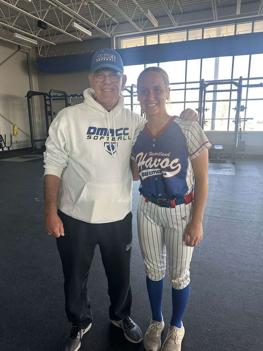 Emersyn Guyer (@guyeremers78788) on Twitter photo I had a great time today at the DMACC catching camp! I learned a lot of new things to help improve my catching. Thank you to the DMACC coaches and players for hosting this amazing camp! <a href="/DMACCsoftball/">DMACC Softball</a> <a href="/BobLigouri/">Bob Ligouri</a> <a href="/BRich_17/">Bailey Richards</a> <a href="/ThanaMHeller/">T.Heller</a> I had a great time today at the DMACC catching camp! I learned a lot of new things to help improve my catching. Thank you to the DMACC coaches and players for hosting this amazing camp! <a href="/DMACCsoftball/">DMACC Softball</a> <a href="/BobLigouri/">Bob Ligouri</a> <a href="/BRich_17/">Bailey Richards</a> <a href="/ThanaMHeller/">T.Heller</a>