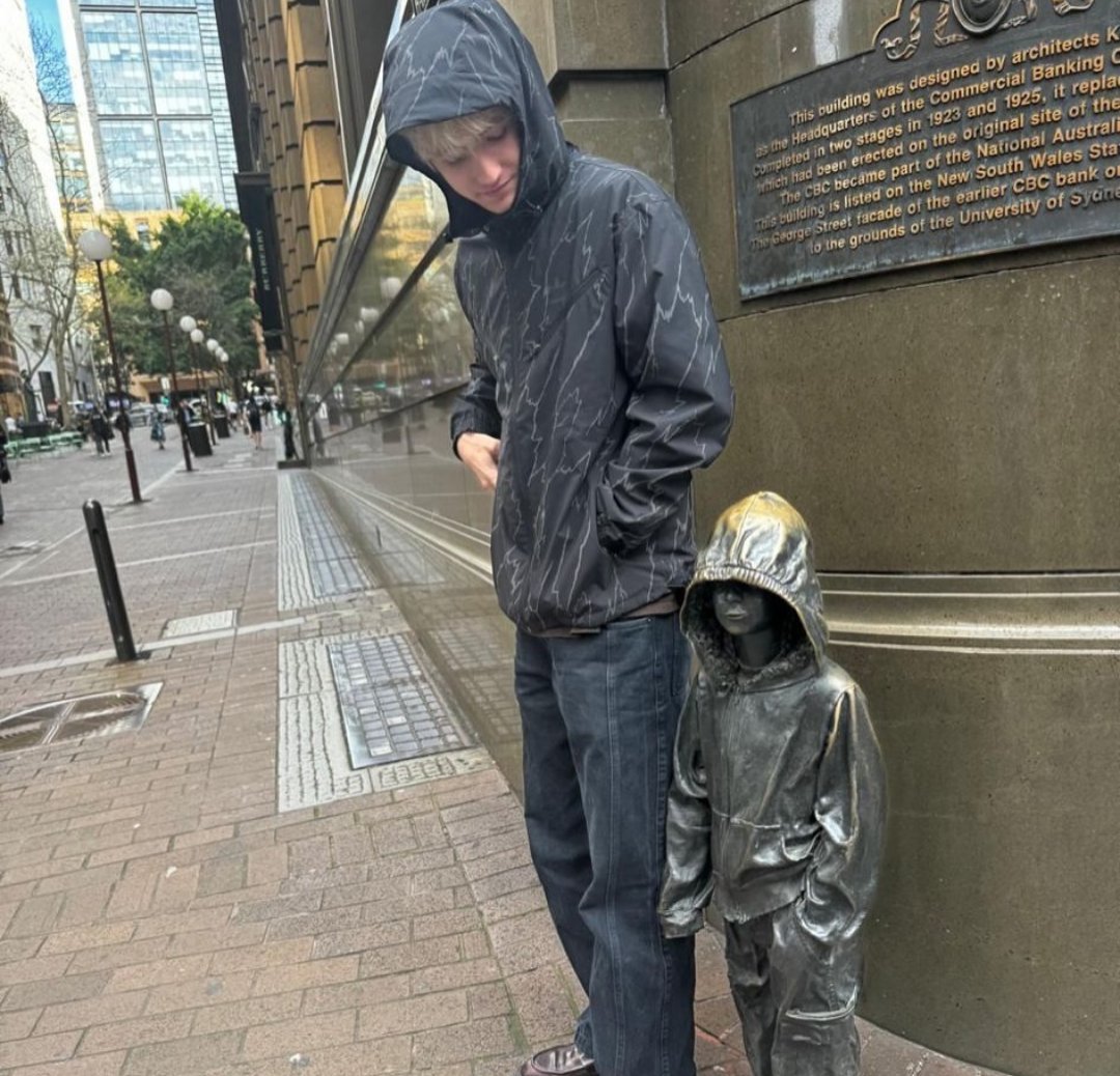 rob is so silly i love him