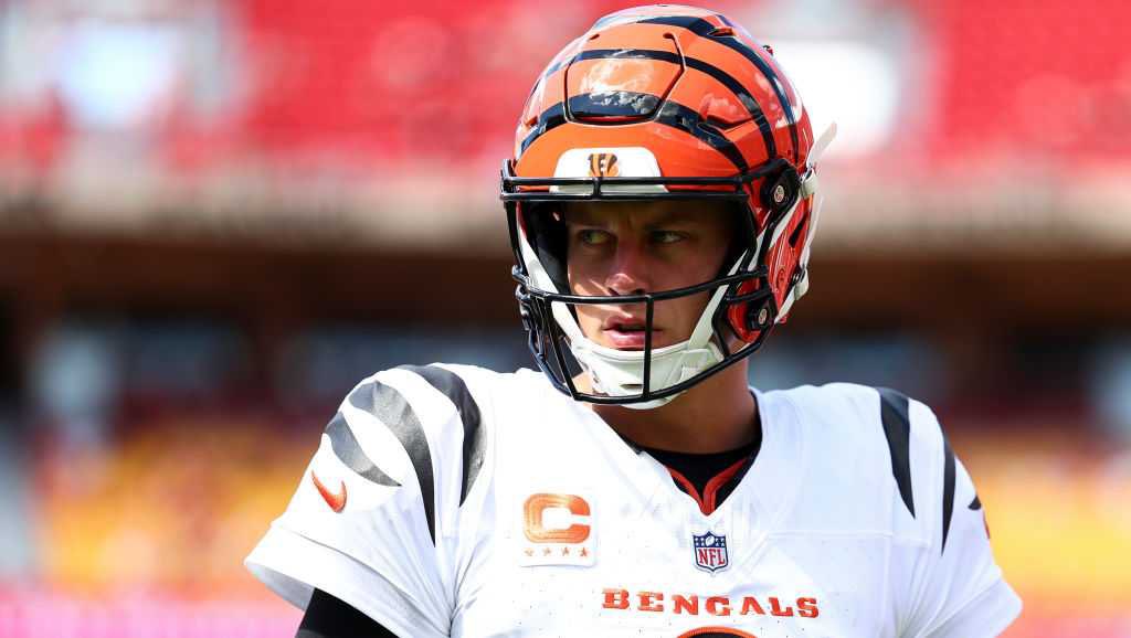 char_cliff's tweet image. Per Dan Hoard, Tom Brady had 4 losses in his career when his team scored 33+ points. 333 career starts. 

Joe Burrow &amp;amp; the Bengals now have 4 losses this season when scoring 33+ points.