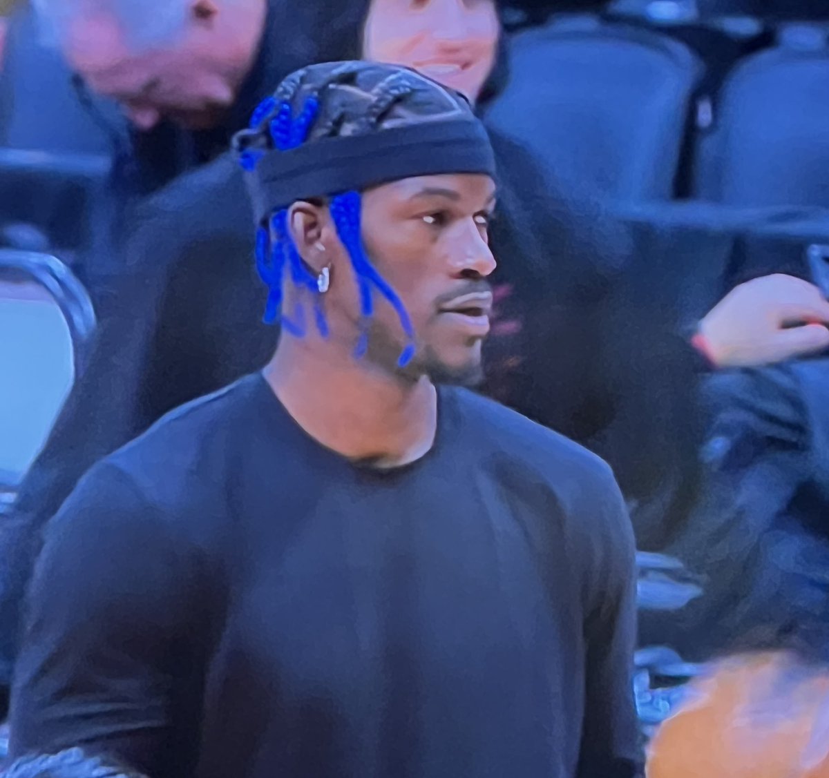 WillManso's tweet photo. Jimmy Butler going from the red to blue with the hair today in Toronto.
The Heat looking for a 5th win in 6 games. #HEATLive the pre-game gets started at 5:30pm on @FanDuelSN_Heat. https://t.co/n1fAMU52uK