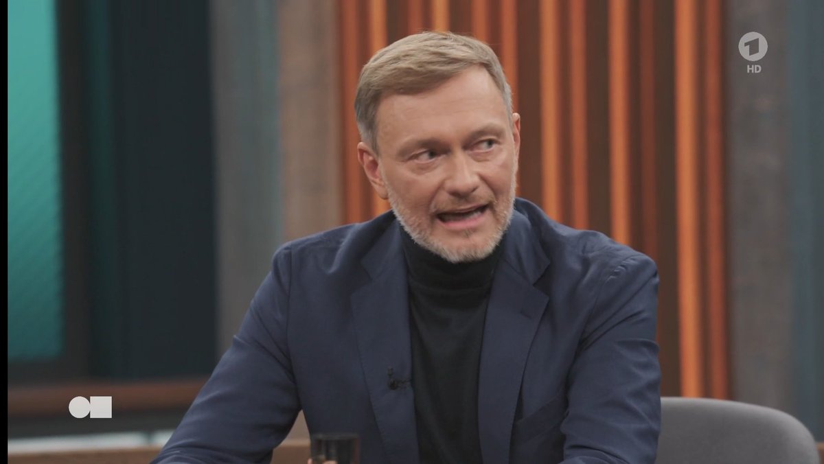 L8nighttracker  tweet media