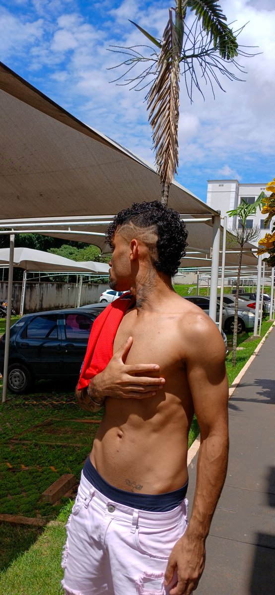 Gostoso o suficiente pra te comer de 4? 👀
